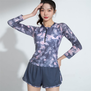 New fashioned style two-piece swimsuit sports style short sleeve shorts sunscreen swimsuit women Item NO.5125